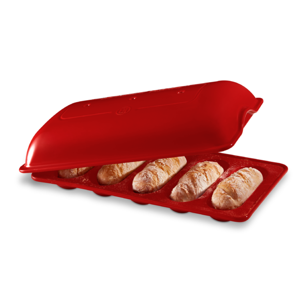червена керамична форма за печене на багети