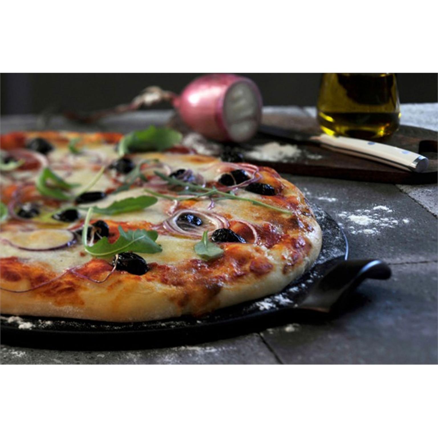 Керамична плоча за пица EMILE HENRY SMOOTH PIZZA STONE - Ø 36,5 см, цвят черен