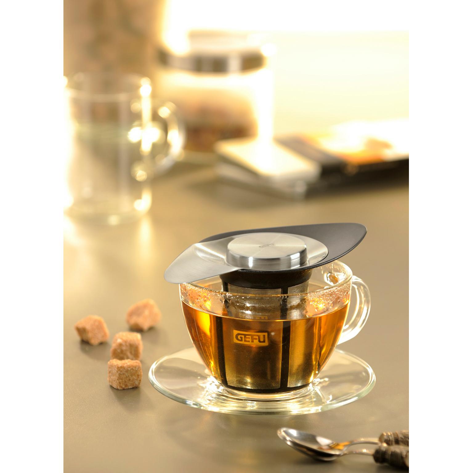 Стоманен филтър за чай с подложка GEFU ARMONIA