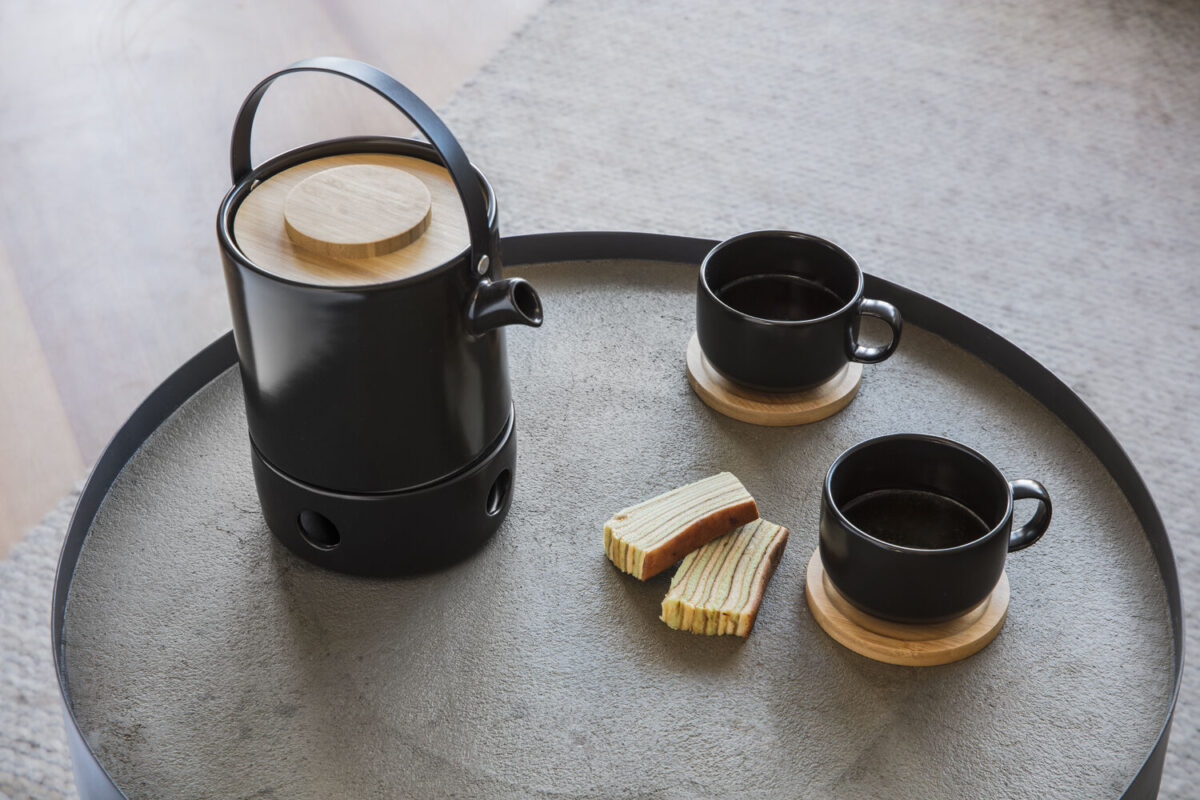Сет от 2 керамични чаши за чай с бамбукови подложки BREDEMEIJER Umea - черни, 250 мл