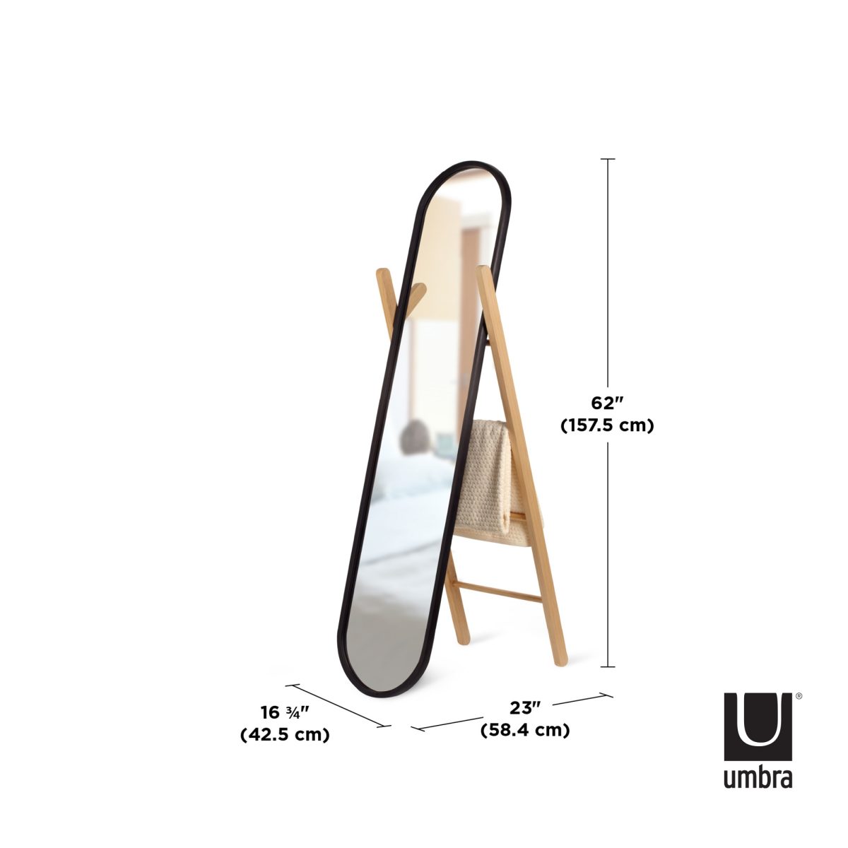 UMBRA Свободностоящо огледало с органайзер за кърпи и аксесоари “HUB“ - цвят черен / натурален